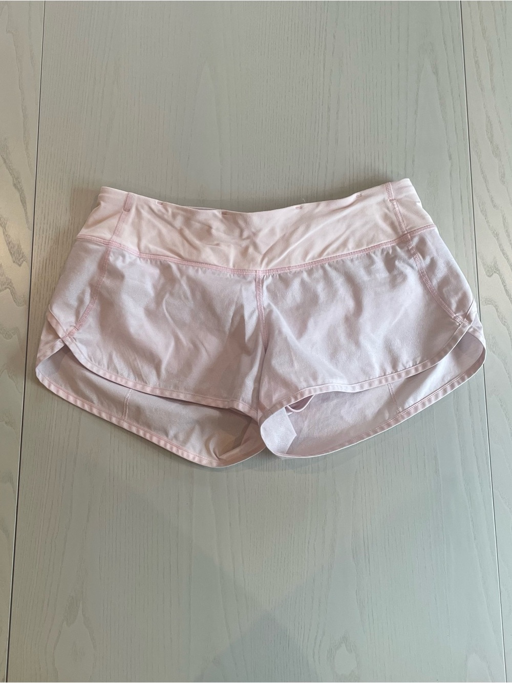 Lululemon Athletica Speed Up Short 2.5"  (Pink Shimmer) - Size 6